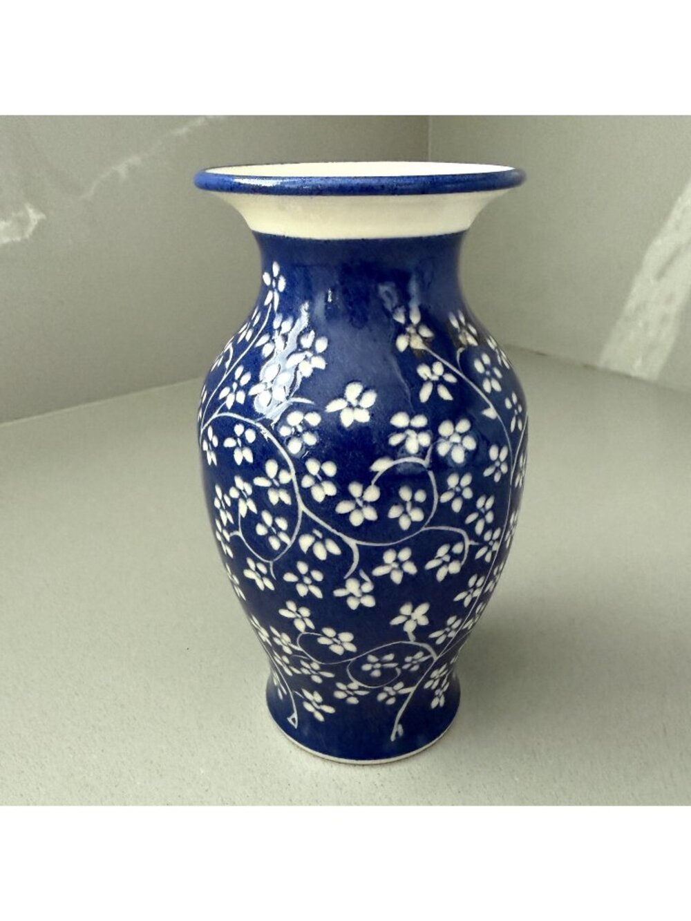 Jane Witmer Vase Hand Thrown Art Pottery Porcelain Virginia USA Blue White White